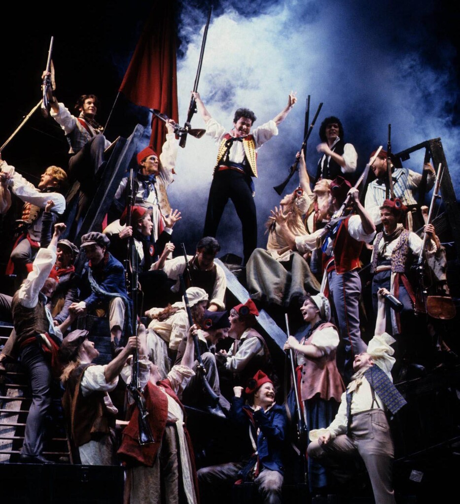 Les Misérables set design, 1985