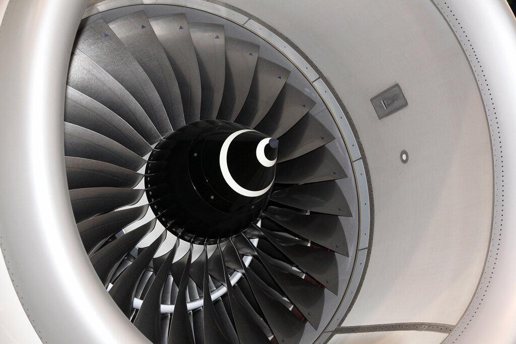 Trent 700 turbofan engine, 1992