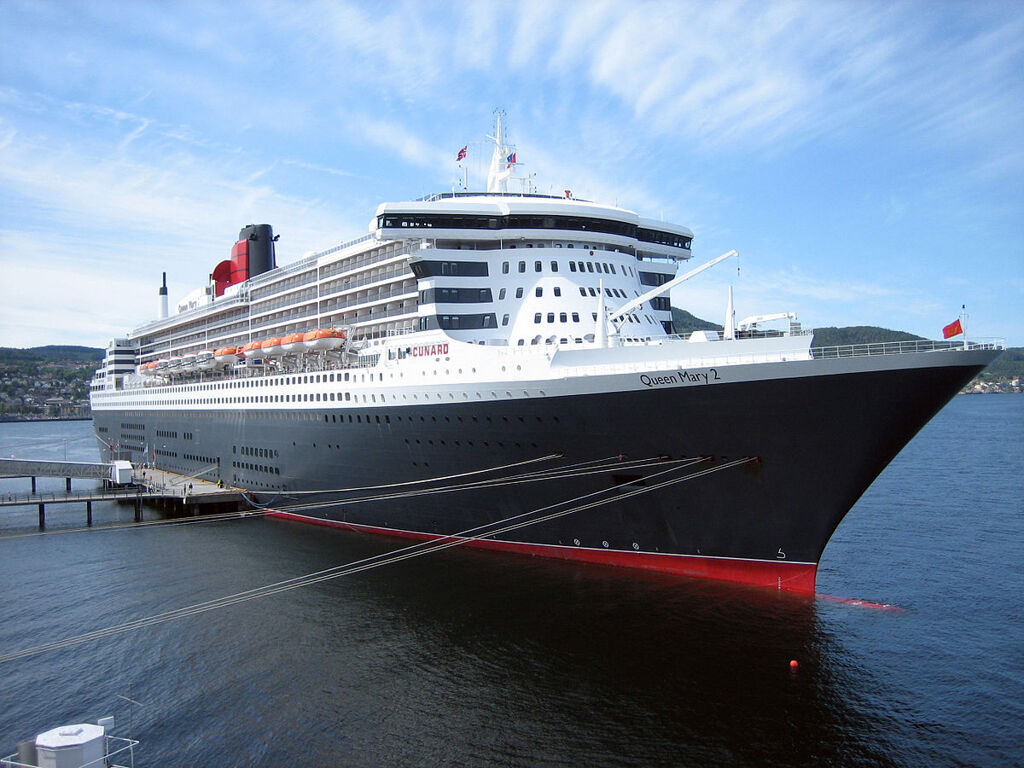 RMS Queen Mary 2, 2003