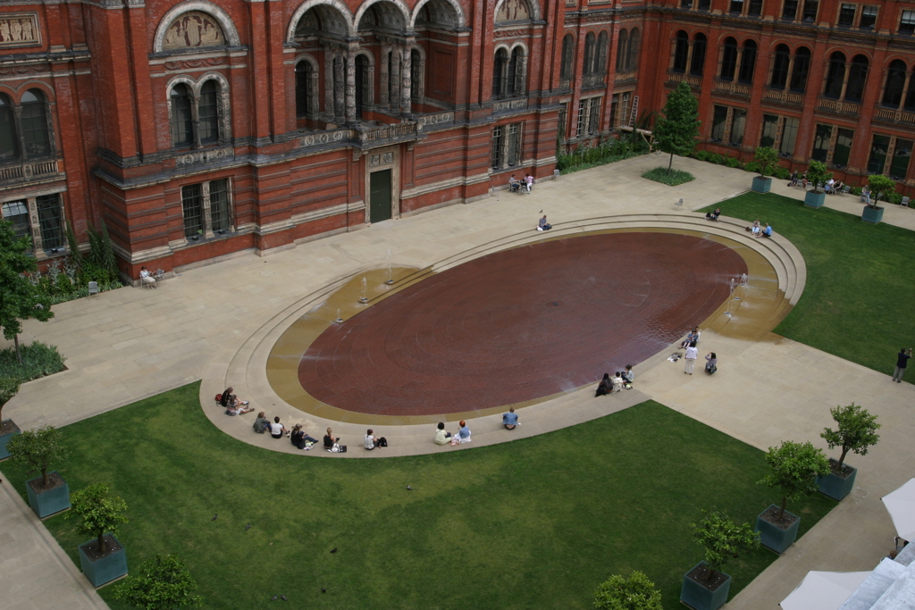 V&A, 2006